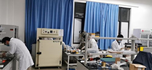 我研究院科研團(tuán)隊(duì)研發(fā)的石墨烯加熱產(chǎn)品溫暖抗疫一線