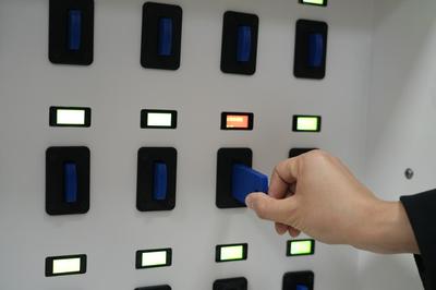 金能電力科研攻堅(jiān):獨(dú)立鎖控模塊百次試驗(yàn)鑄精品