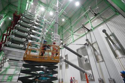 上?！?00千伏南橋換流站“中國心”完成首次“全面體檢”